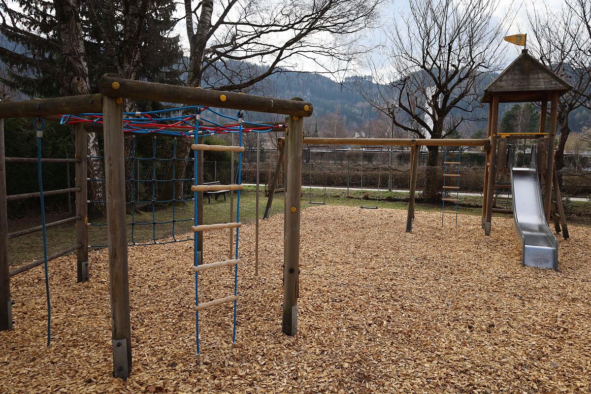 260312_Spielplatz_Stumpf_West_Leitern_AS