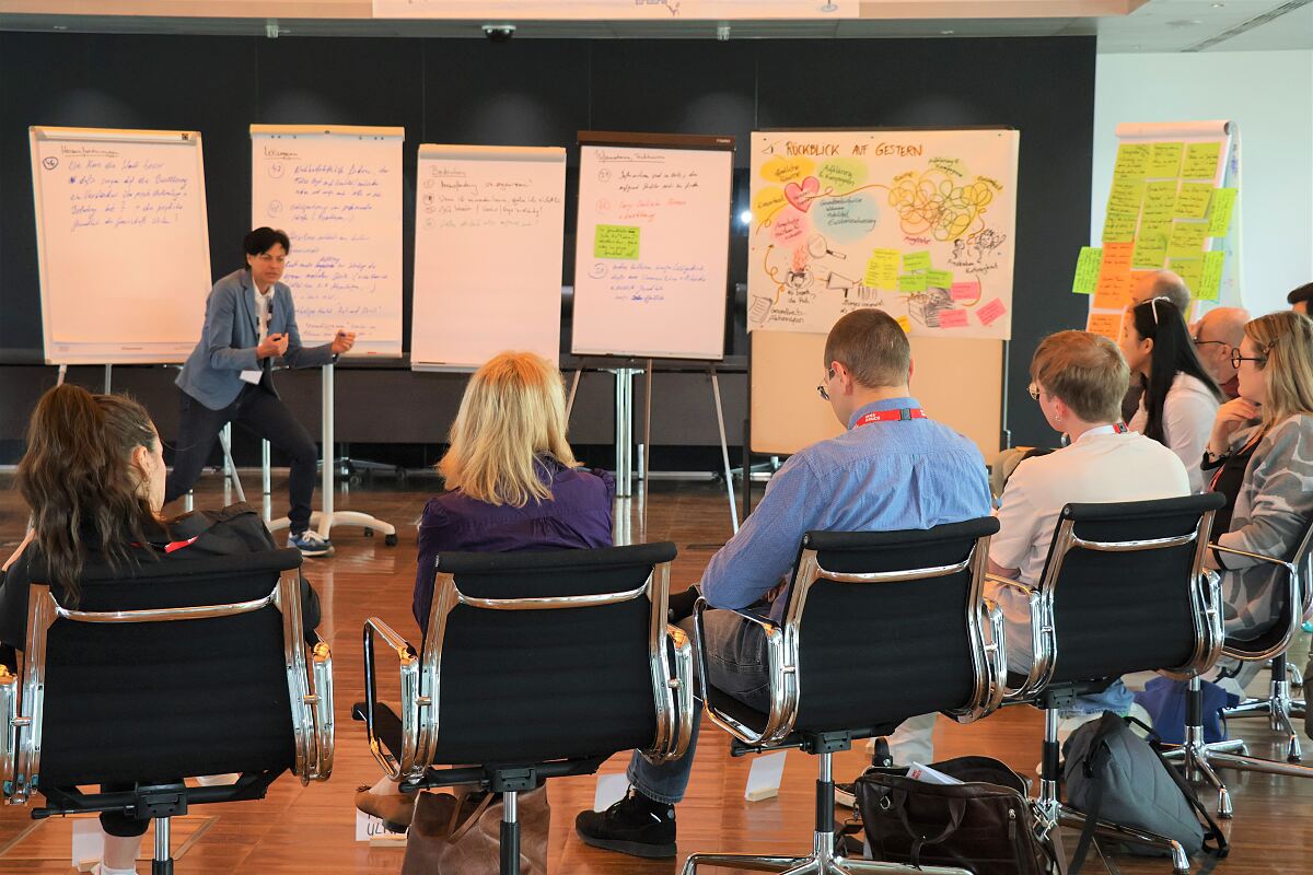 260410_Bürger_innen_Rat_Szene