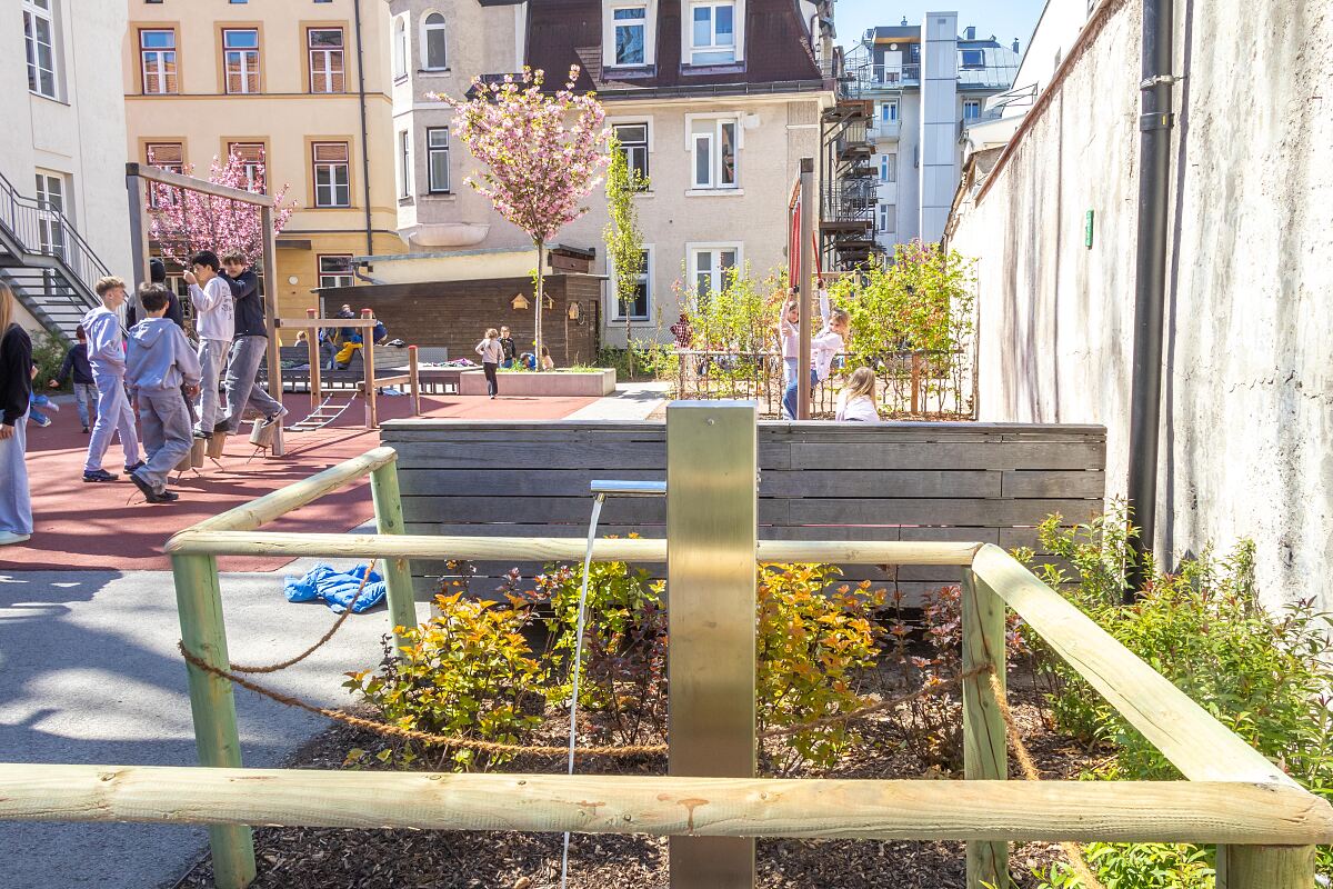 260422_Neuer_Trinkbrunnen_MS_Ilse_Brüll_Gasse_3_MF