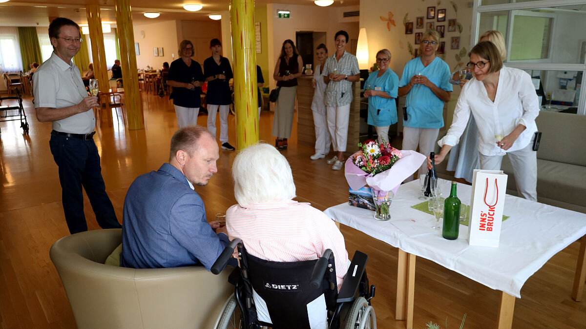 260710_107_Jahre_Frau_Pfitscher_5_DJ