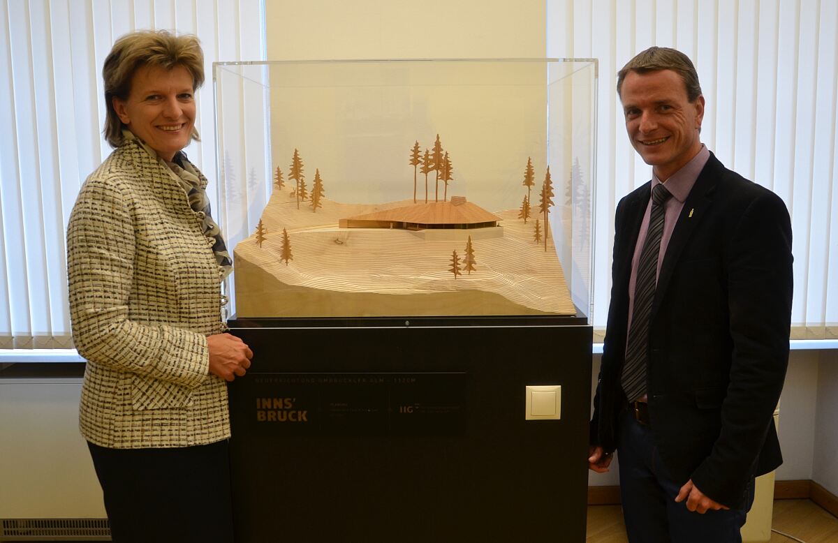 0310_umbrueckler-alm