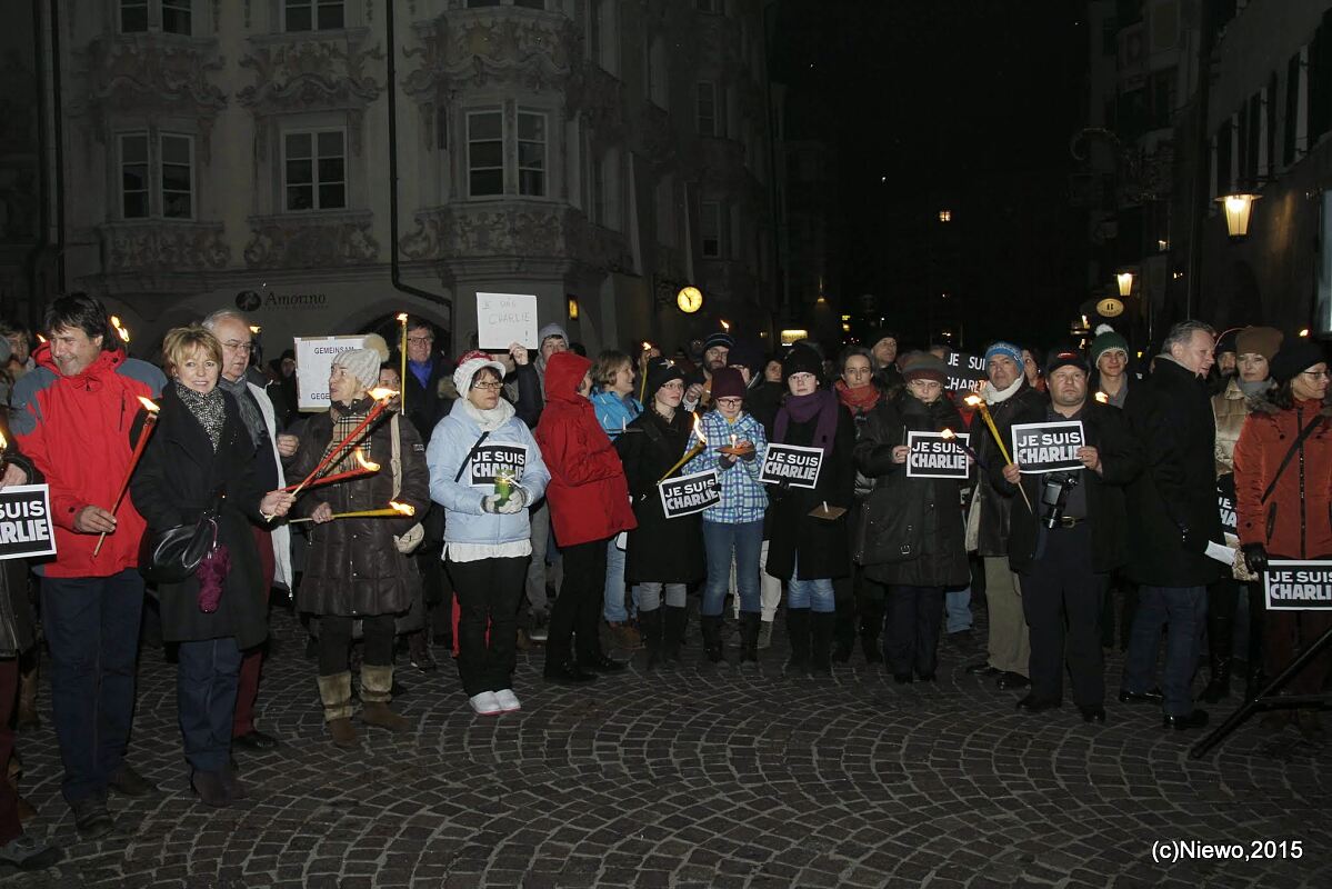 120115_jesuischarlie_-c-niederwolfsgruber