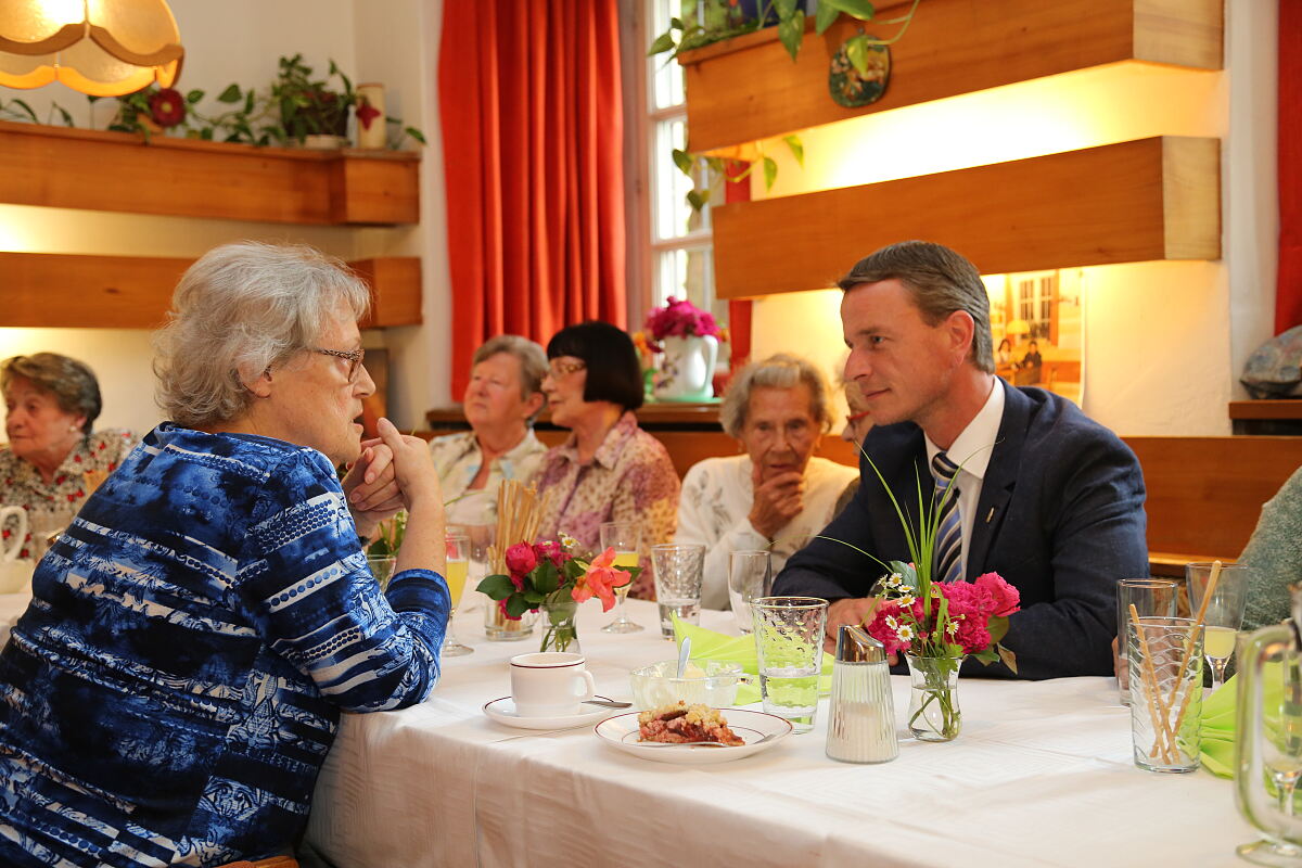 14plus15_seniorenstube-1