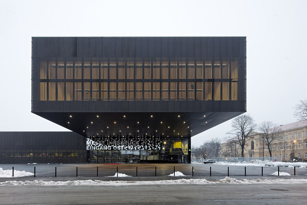 8_9_timeline_congress-u-messe2