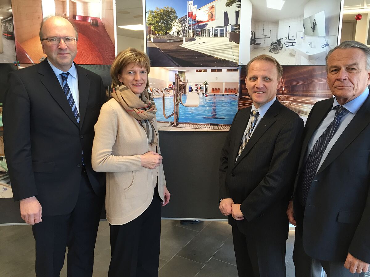 hallenbad-barrierefrei-foto-platzermedia-img_2123