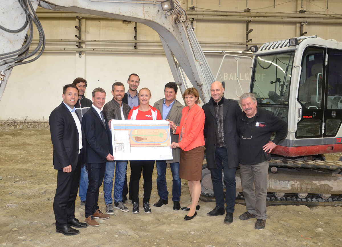 040516_baustartleichtathletik_dh