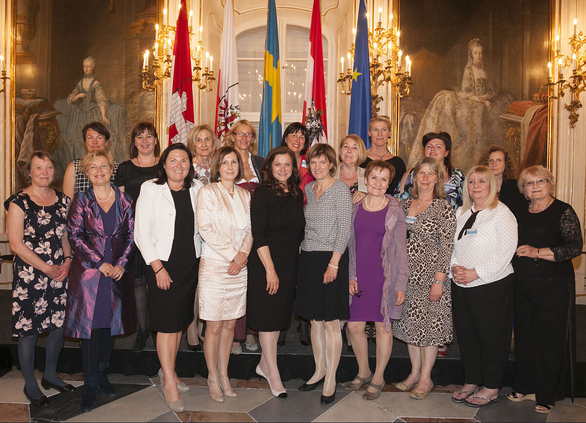 120516_mandatarinnen-c-diefotografen