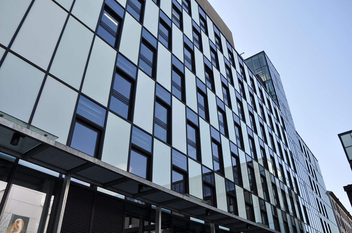 rathaus-glasfront-12