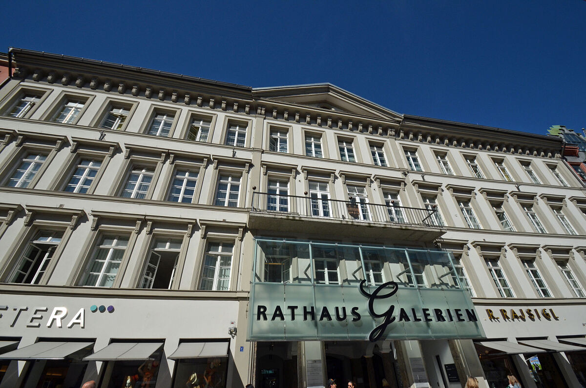 rathaus-maria-theresien-strasse-5