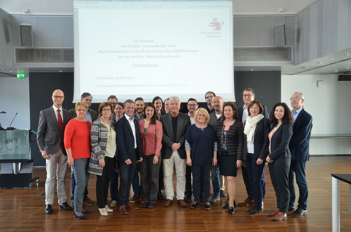 staedtebund_gruppenfoto_hs