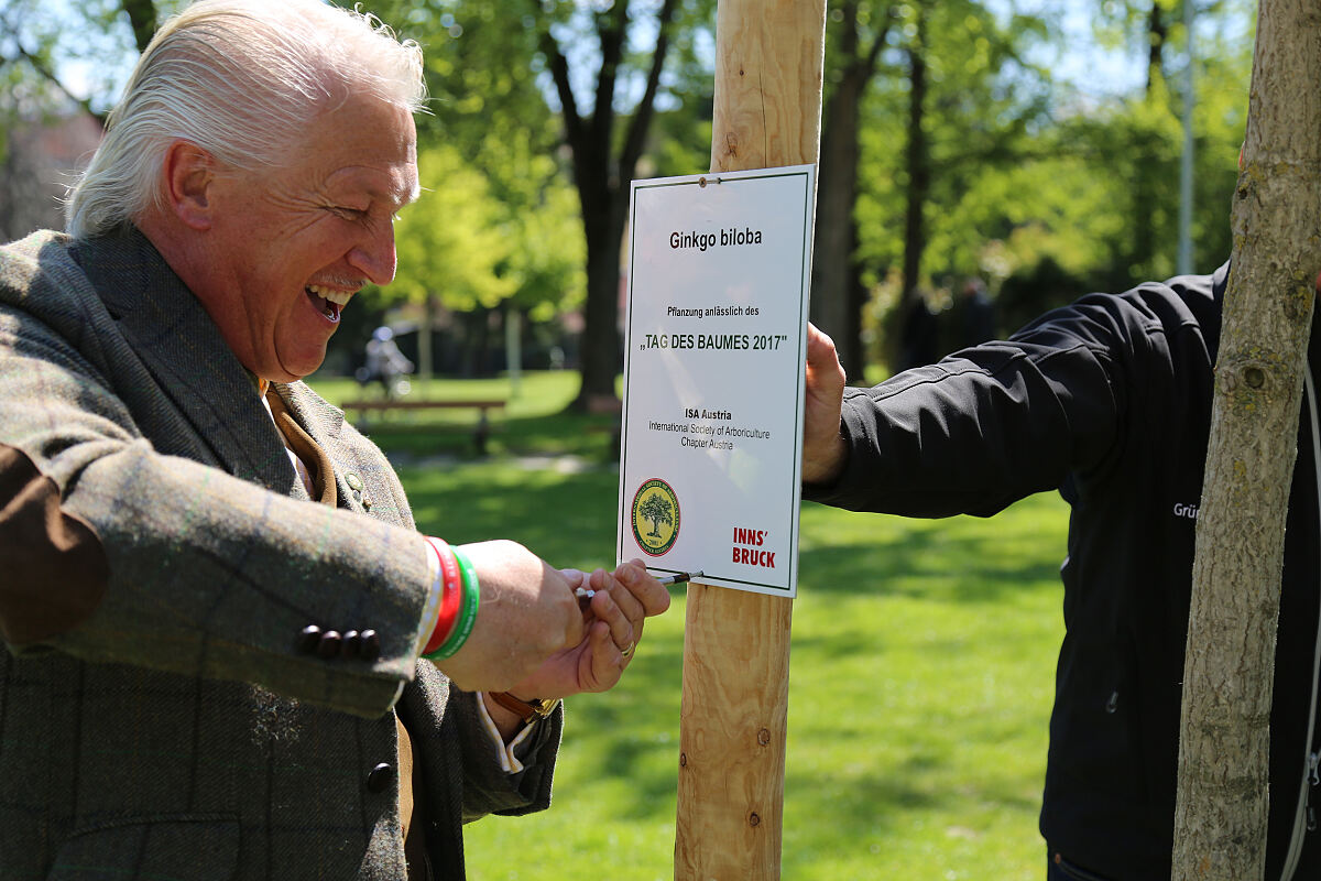 170424_baumpflanzung-isa-rapoldipark_vl-2