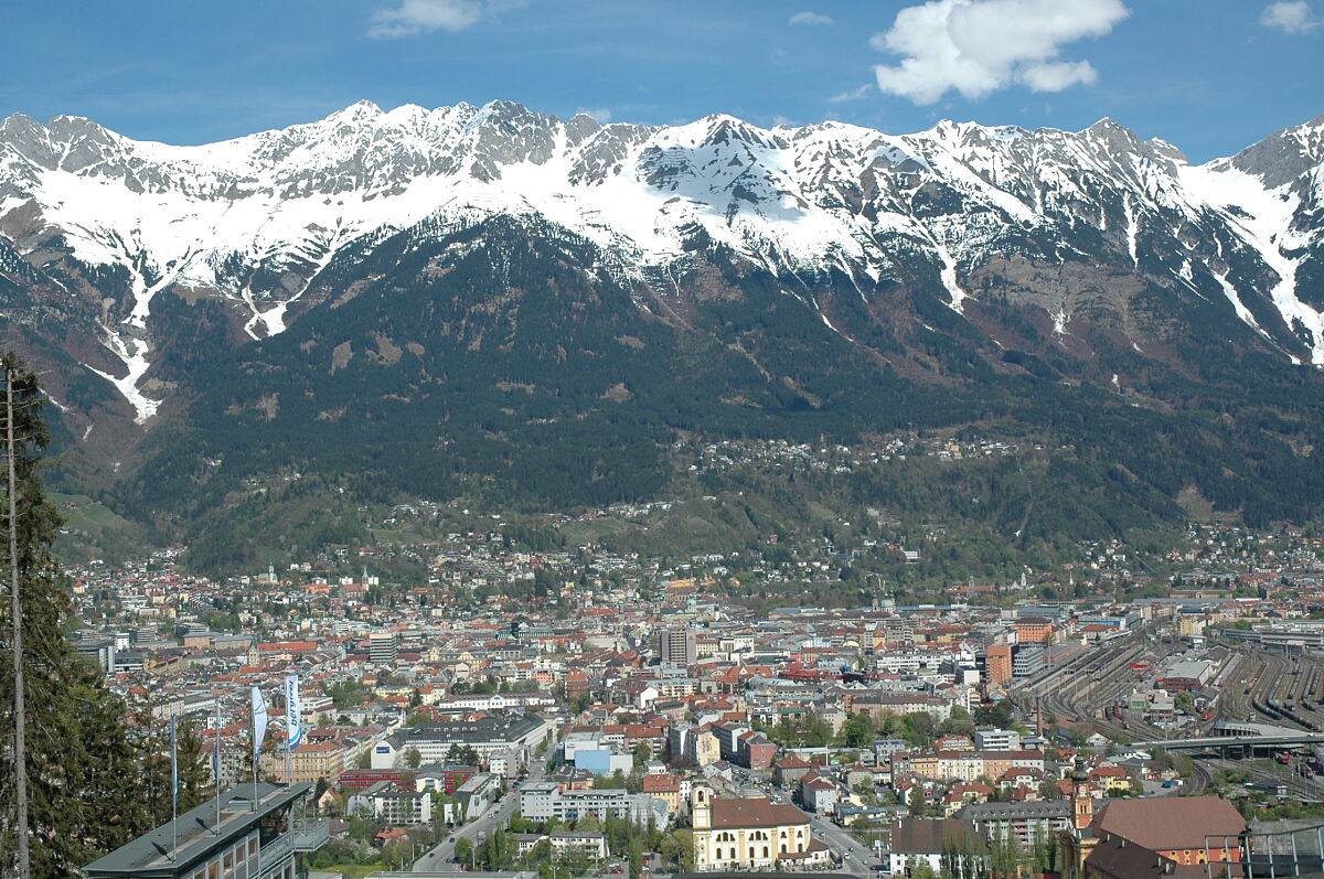 innsbruck-von-oben-fruehling-4