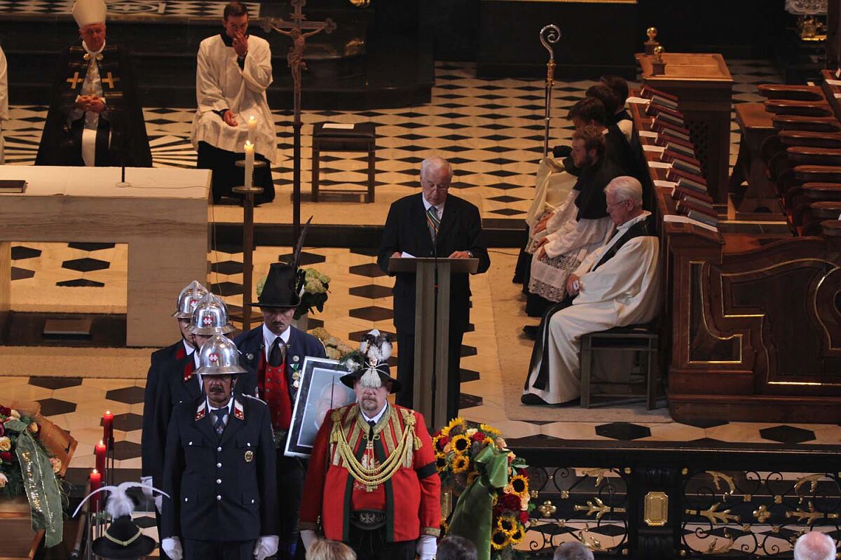 170531_begraebnis-niescher027