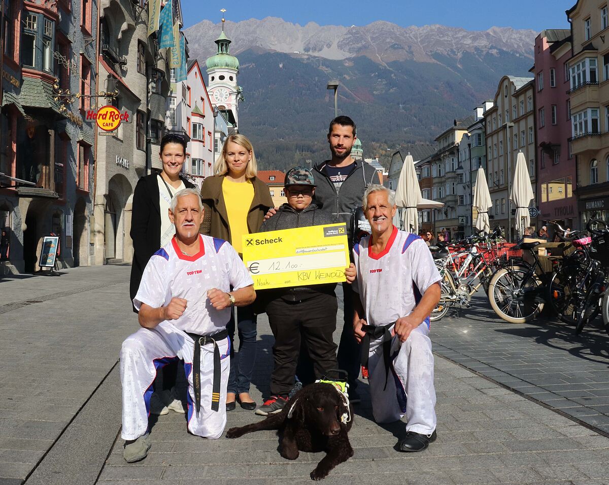 181025_therapiehund-benefiz-weinold_1775