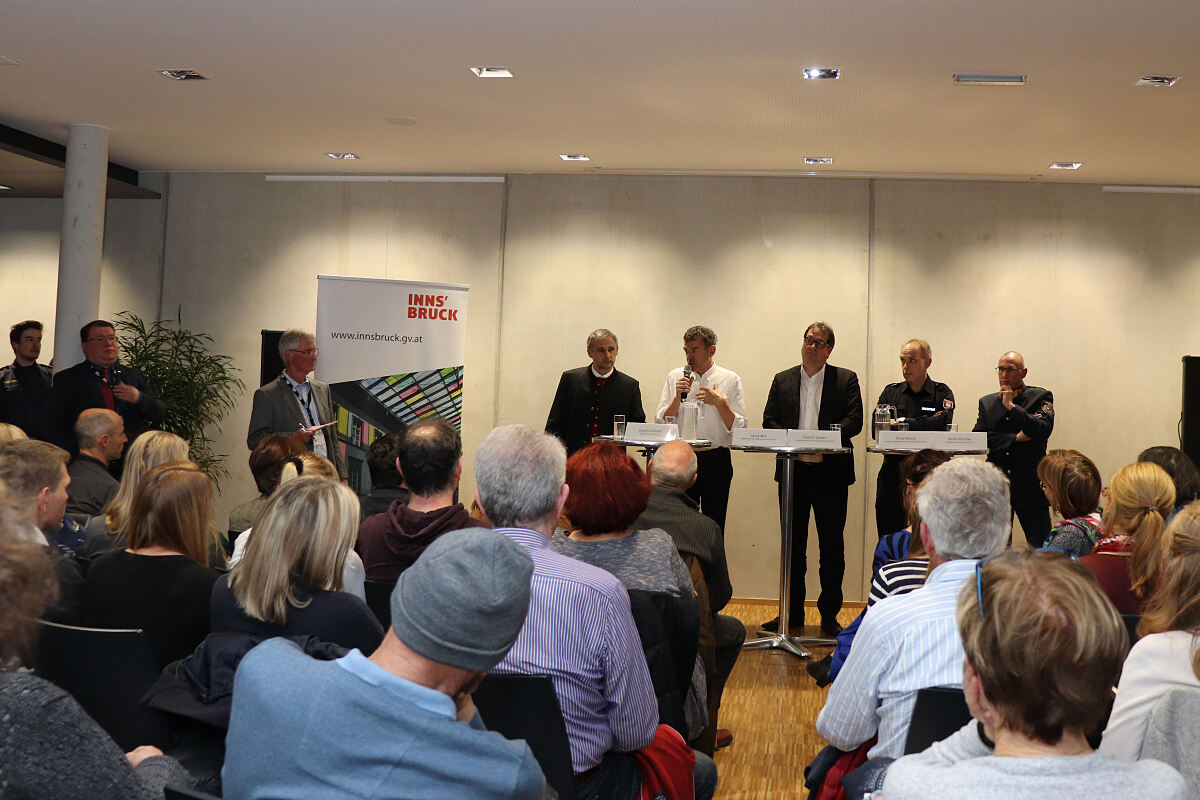 181121_buergerinnen_information_mentlgasse_mf