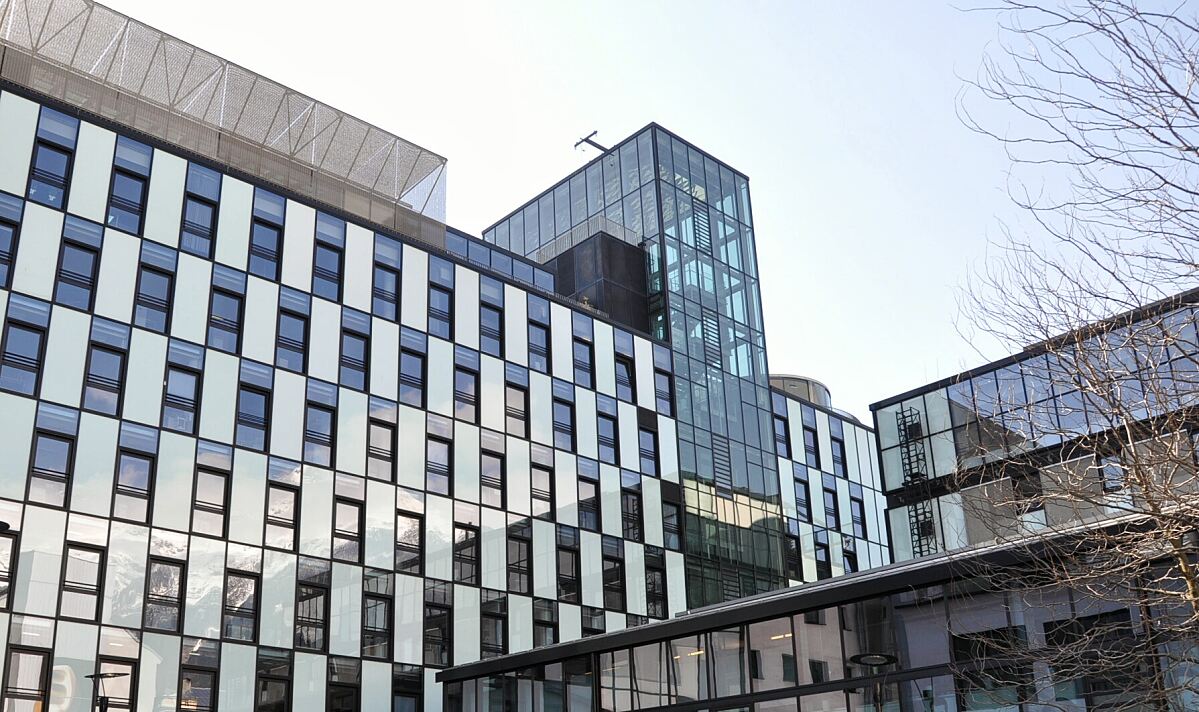 003_highlight_160519_rathaus-glasfront