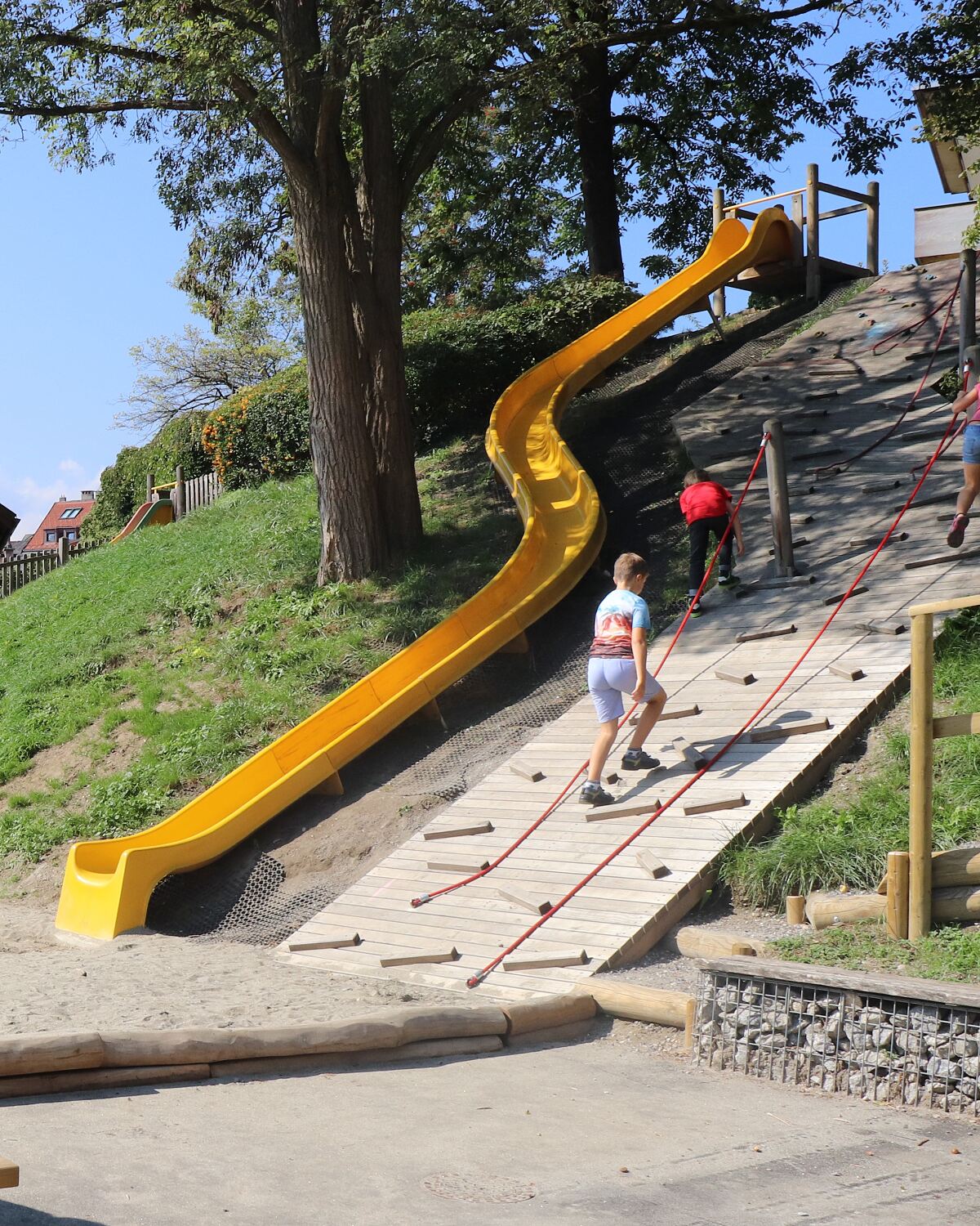 18_19_spielplatz_hoetting_1020