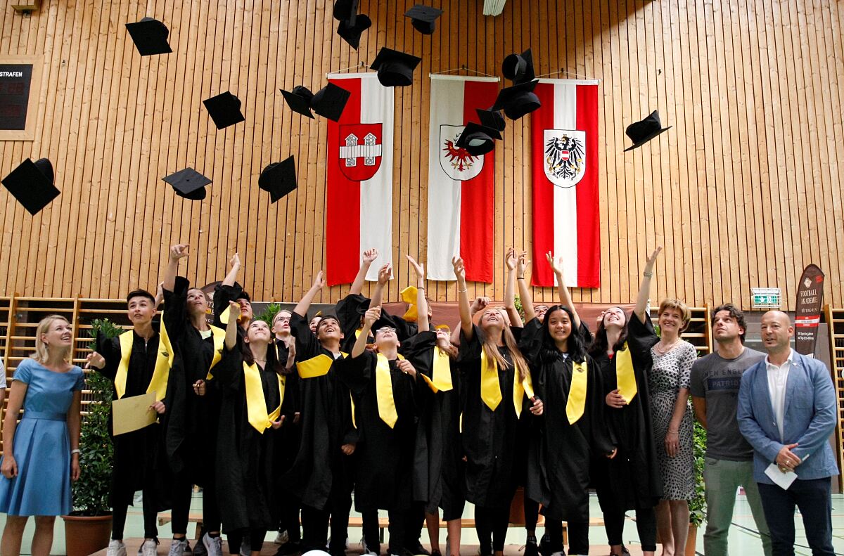 190705_graduation_nms_hoetting_west_football_akademie-koessler