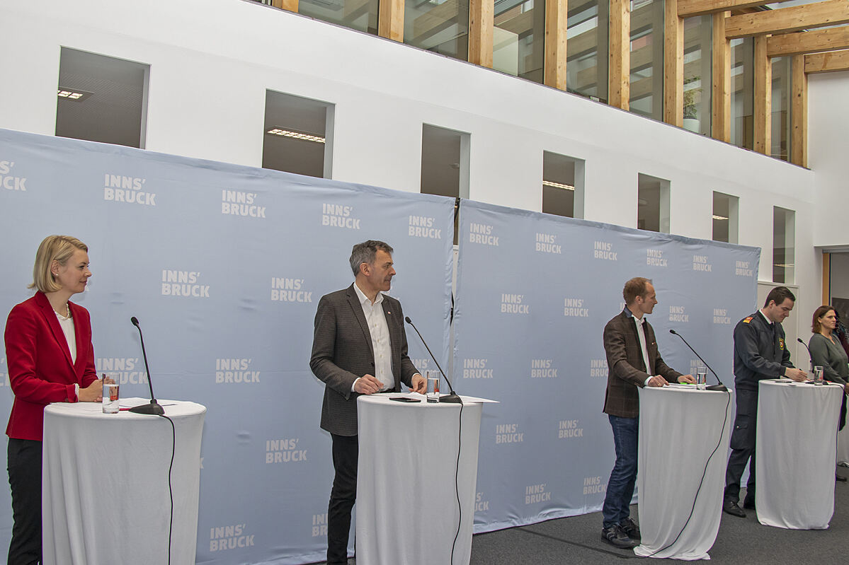 200326_covid-19_livestream_mf