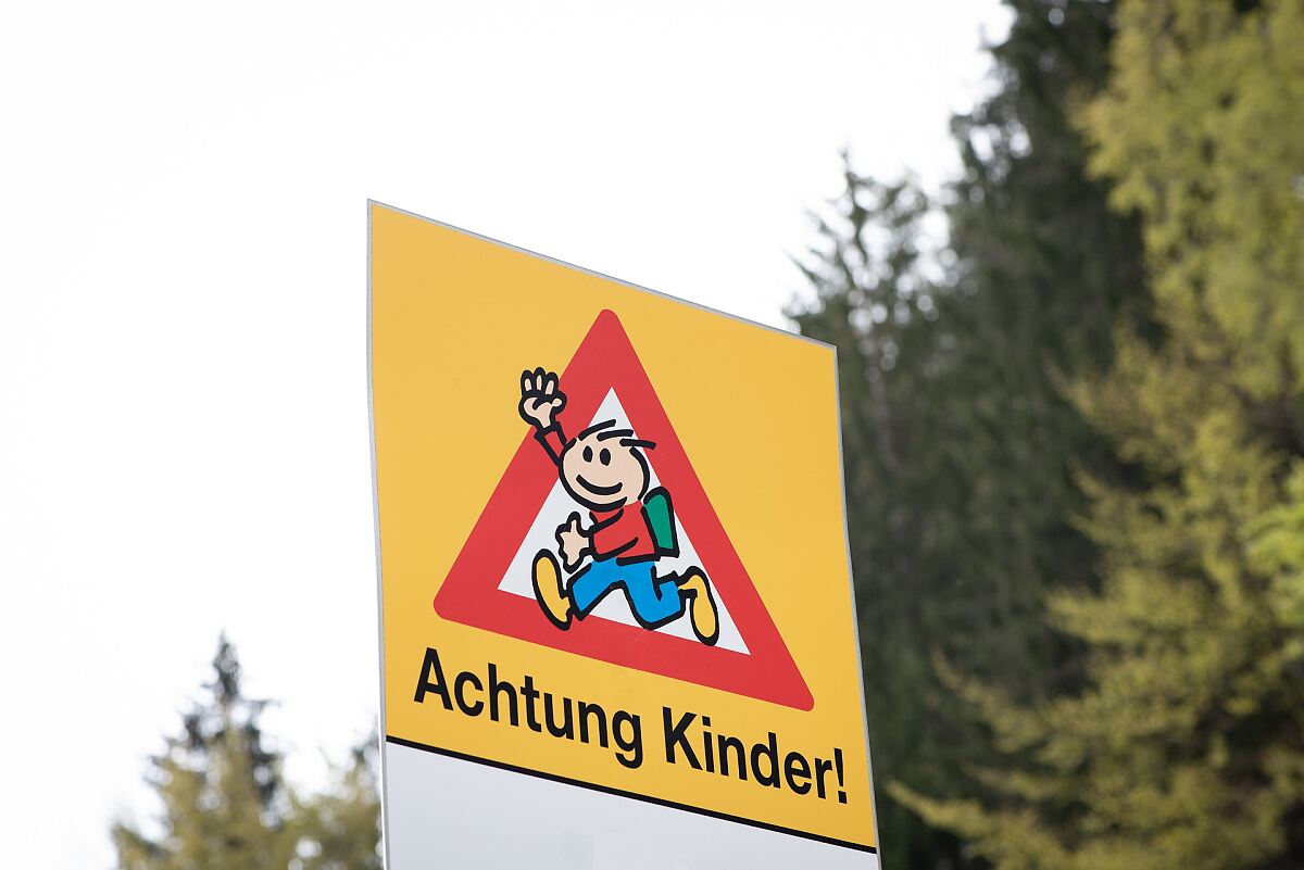 201020_achtung_kind-c-pixabay