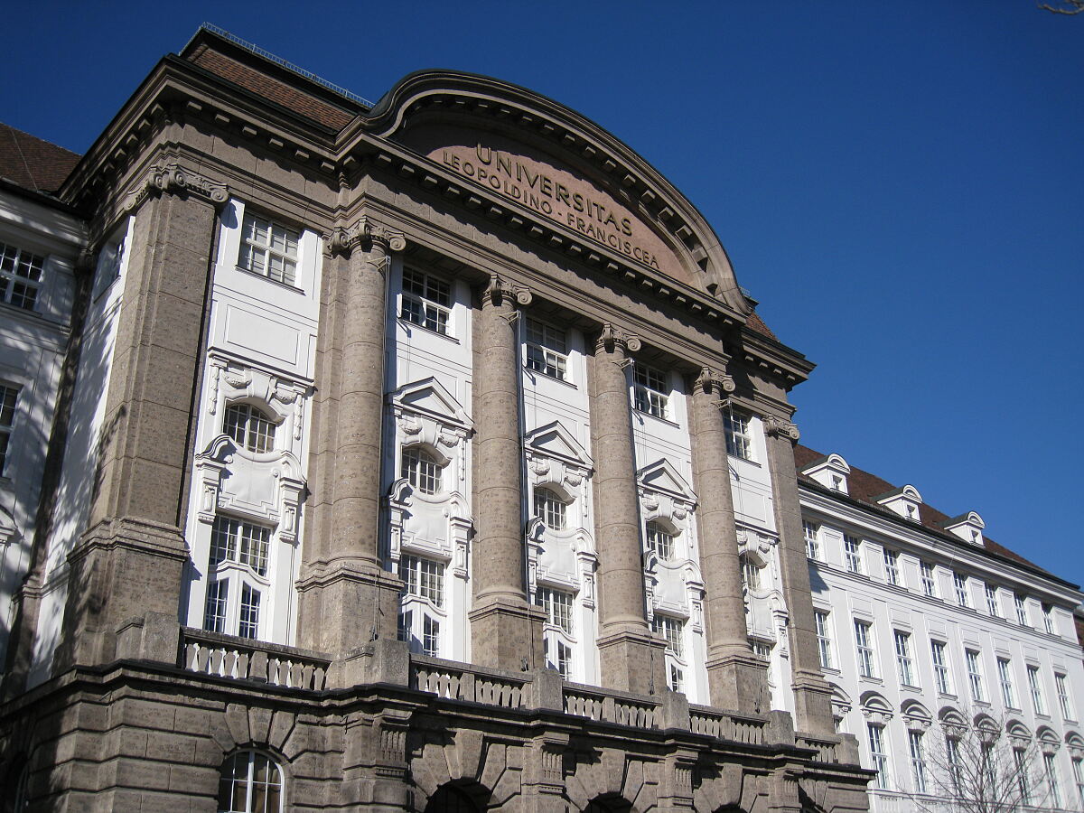 universitaet-hauptgebaeude-2