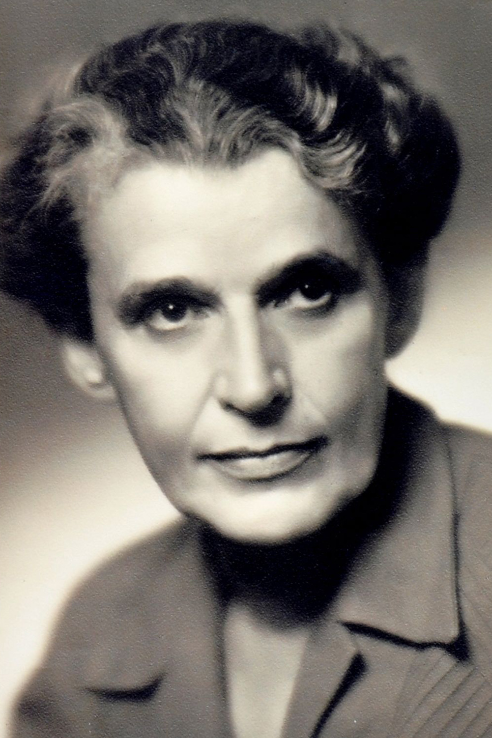 201118_portrait_diana_budisavljevic_-c-stadtarchiv