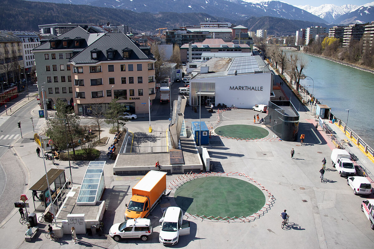 210330_marktplatz_sitzmoebel_aufbau_wg