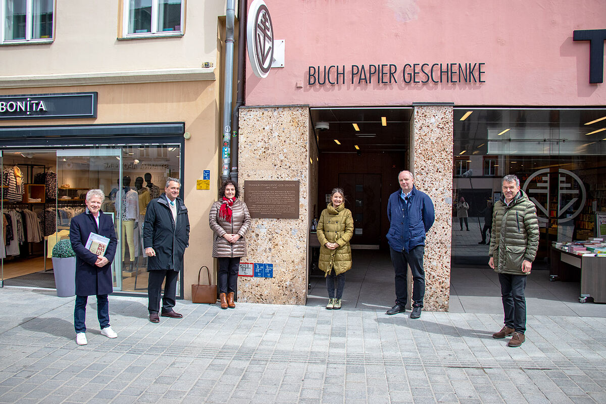 210407_obexer_tafelenthuellung_gruppe_jd