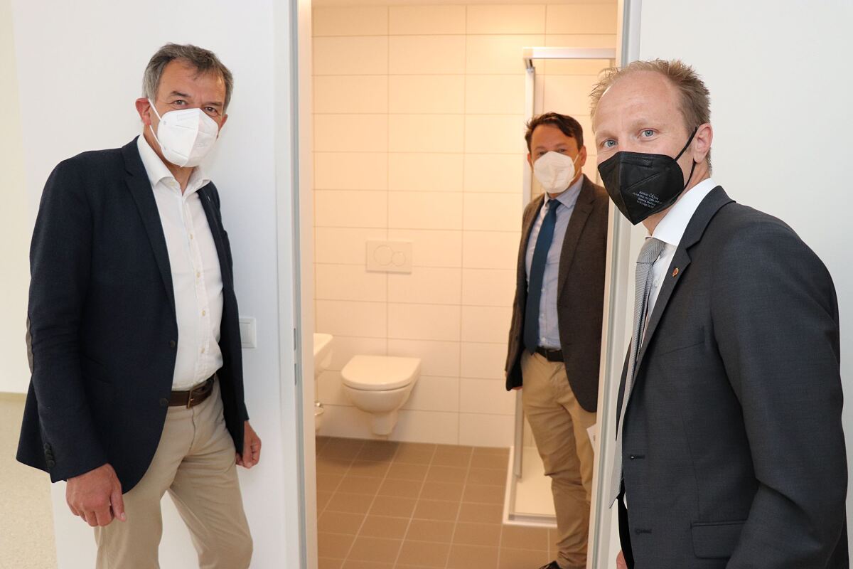 210429_wohnungsbesichtigung_haydnplatz_georg_willi_johannes_anzengruber_franz_danler_wg