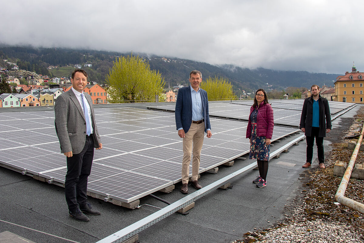 210430_markthalle_photovoltaik_gruppe_jd