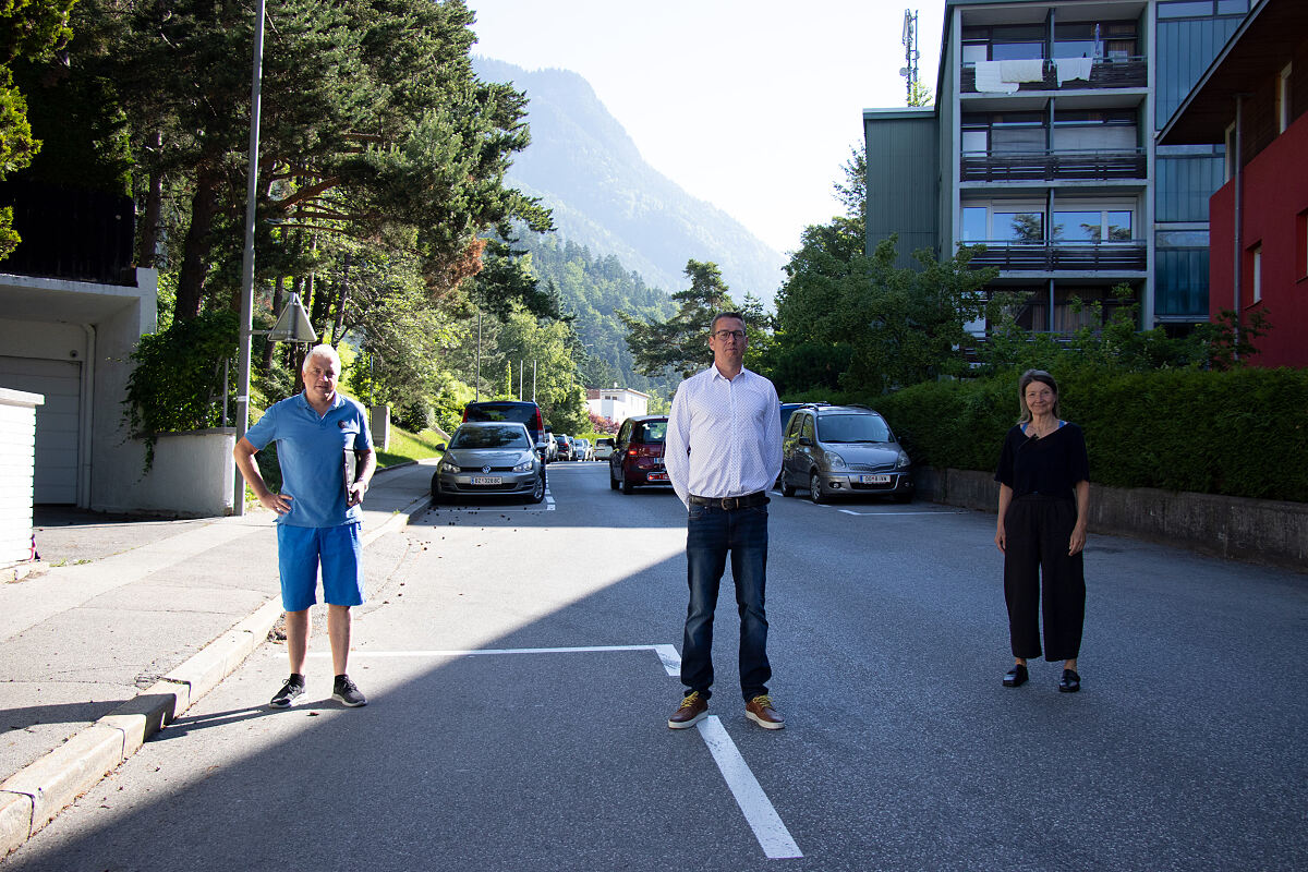 210615_bodenmarkierungen_kranebitten_-c-wg