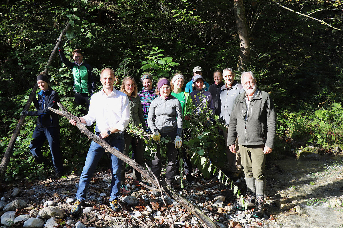 210924_hoettinger_bach_-c-js