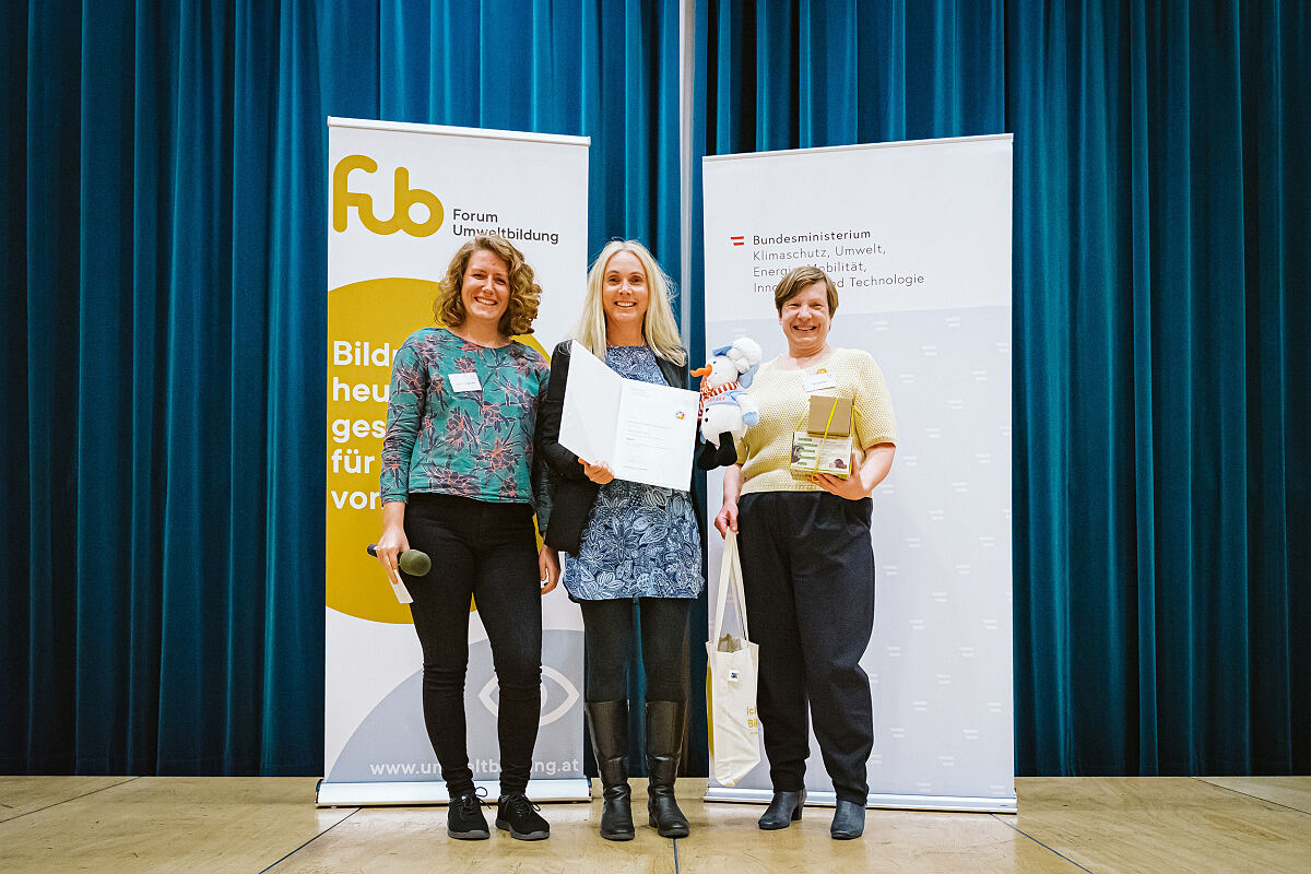 211206_einzugsbelgeitung_ehrung_forum_umweltbildung_-c-sasha-gillen