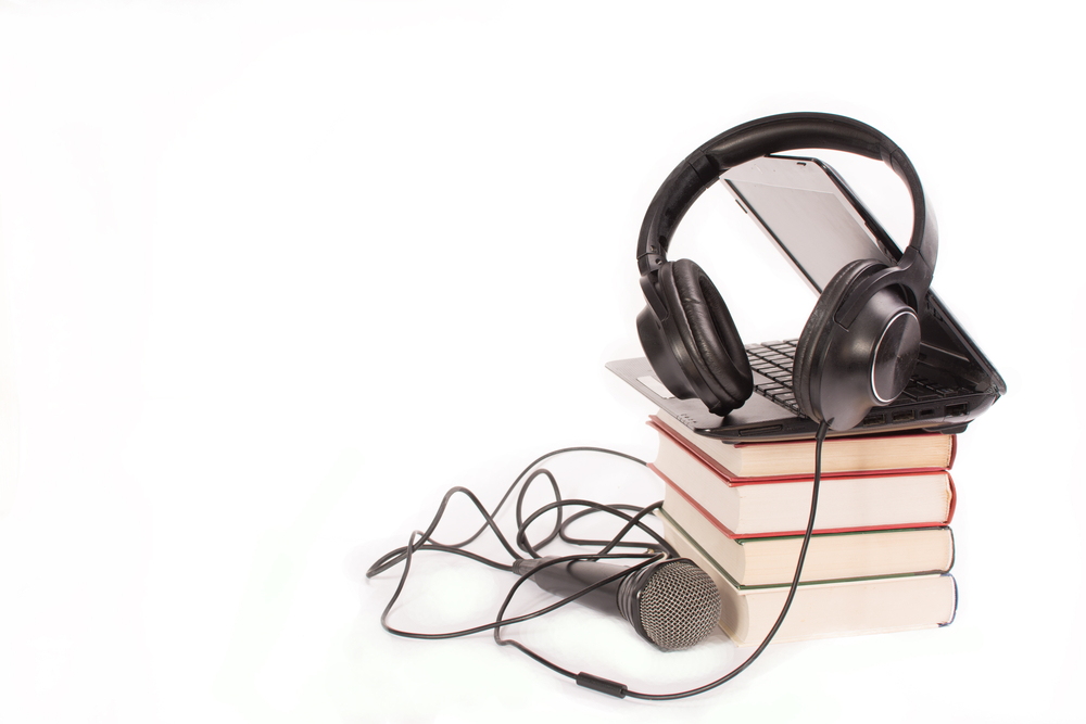 220111_stadtarchiv_podcasts_shutterstock_1772805671-medium