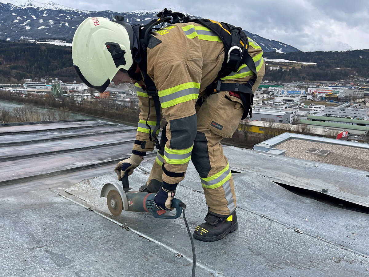 220221_sturmeinsatz_feuerwehr-stadt-innsbruck