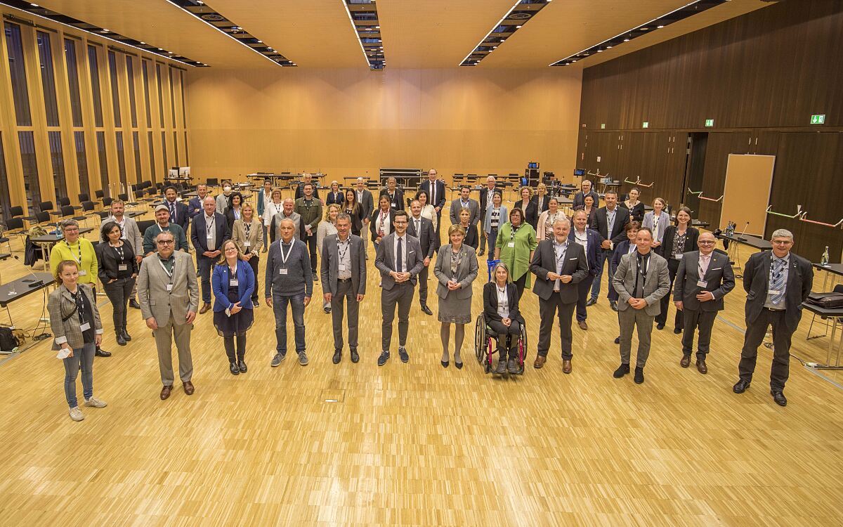 220421_freiburg_delegation_gruppe_rs_klein