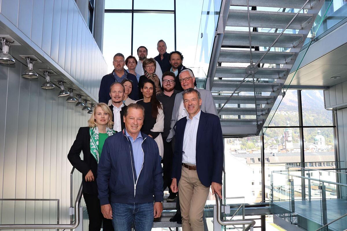 220429_runder_tisch_teuerungen_-c-stadtinnsbruck_djaeger