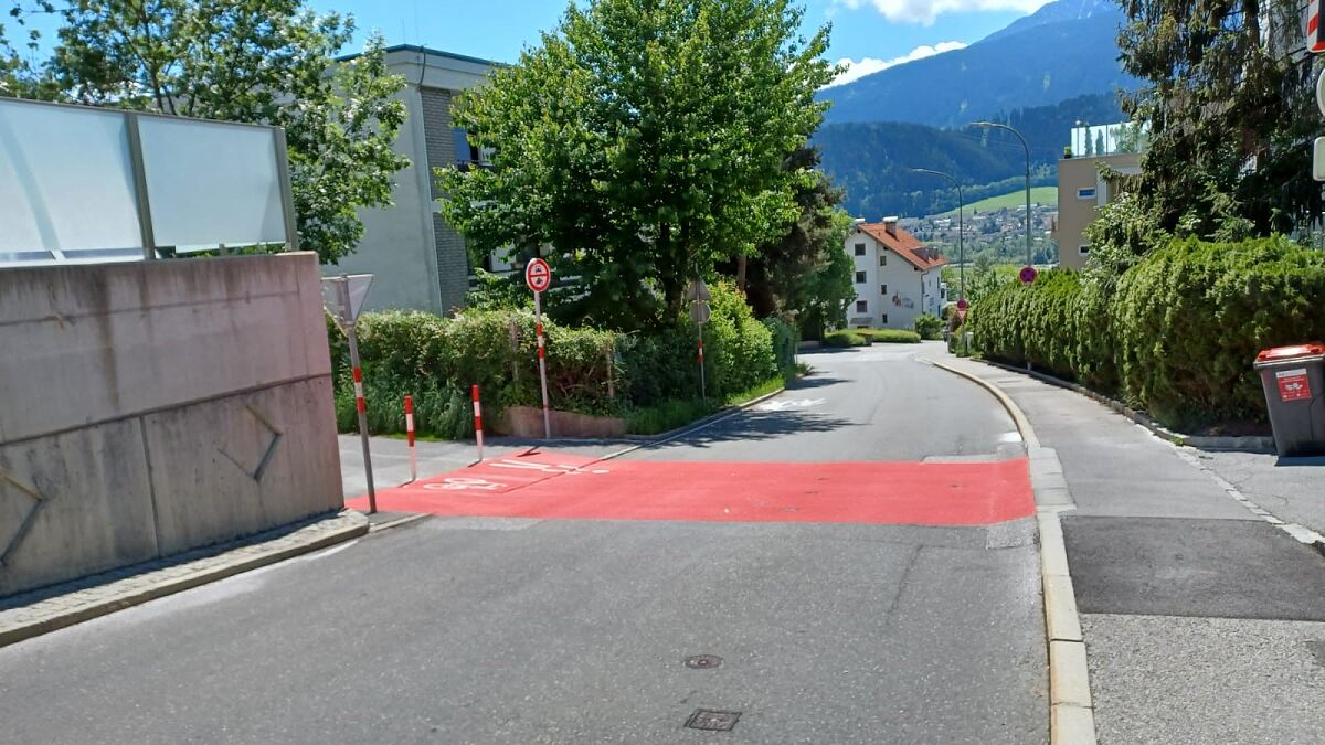 220603_kranebitten_roter_teppich_-c-poller