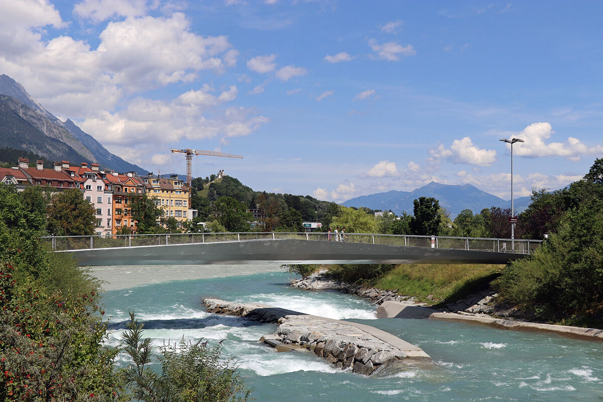 220916_tiflisbruecke_sperre_ikm