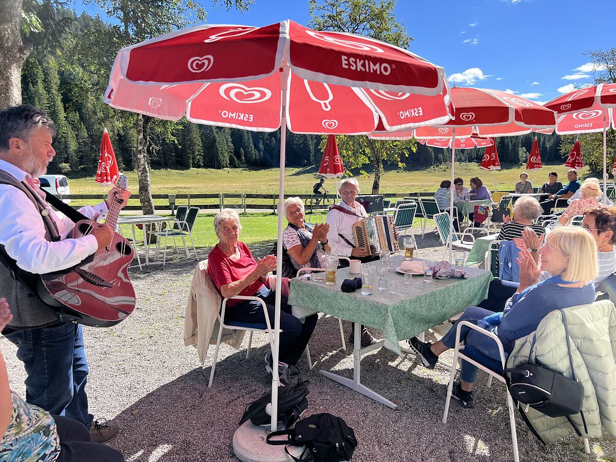 18_19_wildmoos_referat_frauen-generationen