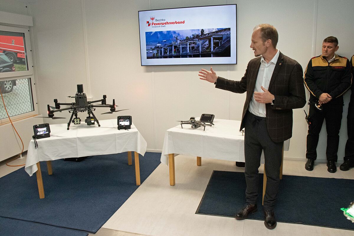 221205_bfi_drohnen_anzengruber_fb