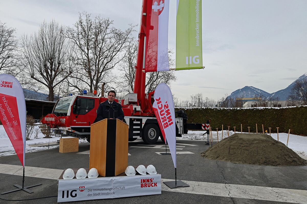 221219_spatenstich_bfi_hager_fb