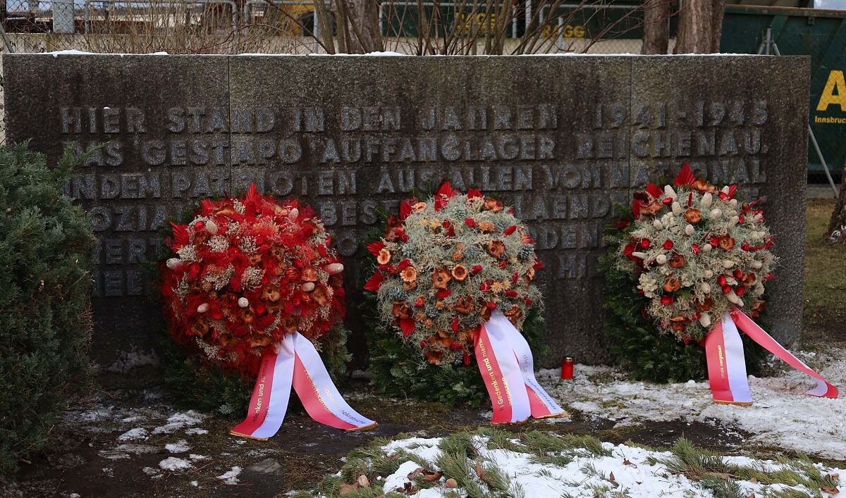 230127_gedenkveranstaltung_reichenau_kraenze_fb