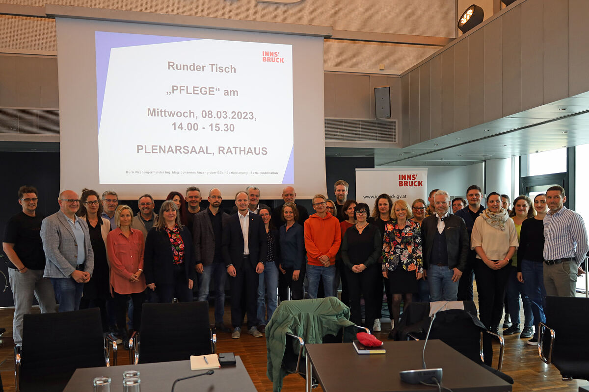 230309_runder_tisch_pflege1_md