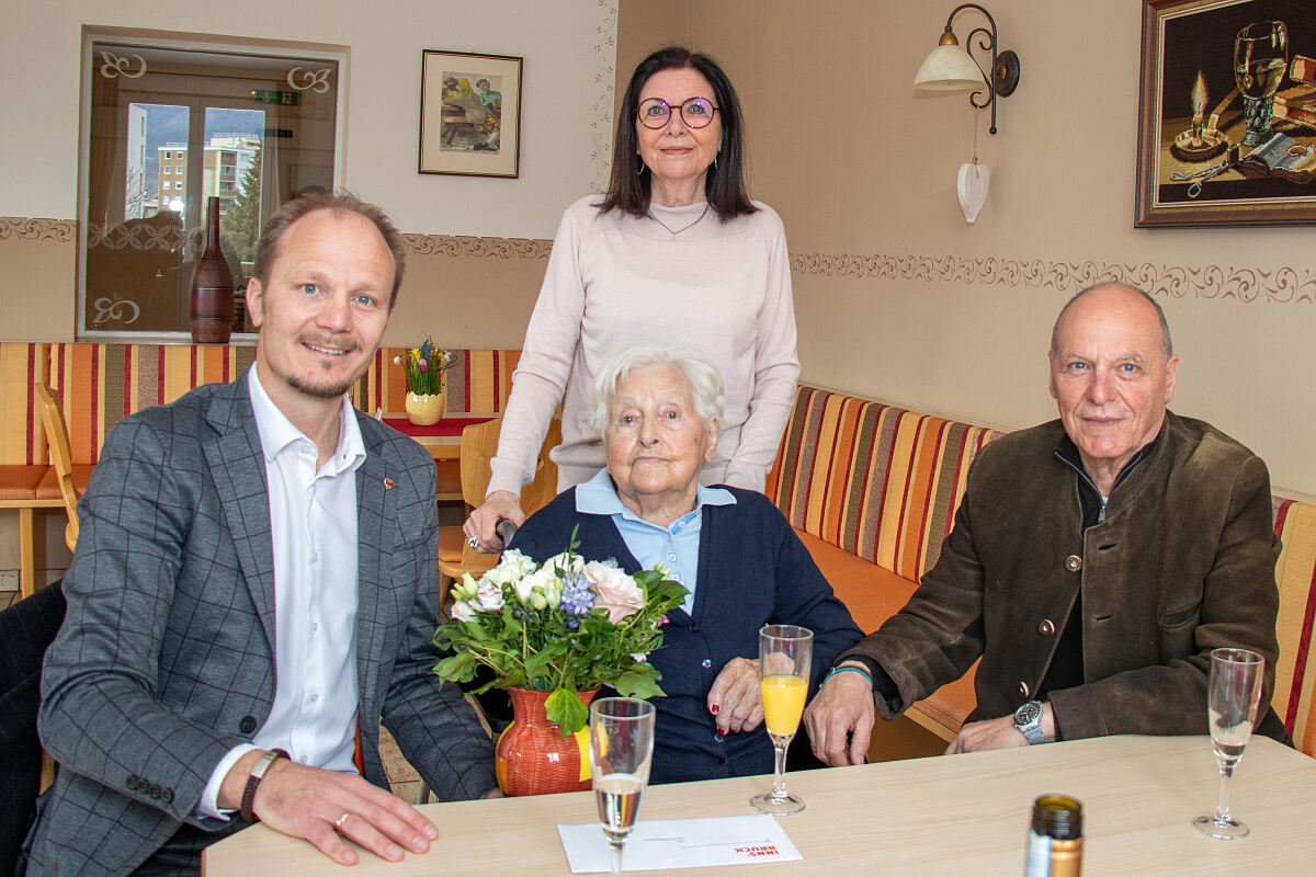 230404_jubilaeumsbesuch_100_geburtstag_hiltraut_bernardin_mf