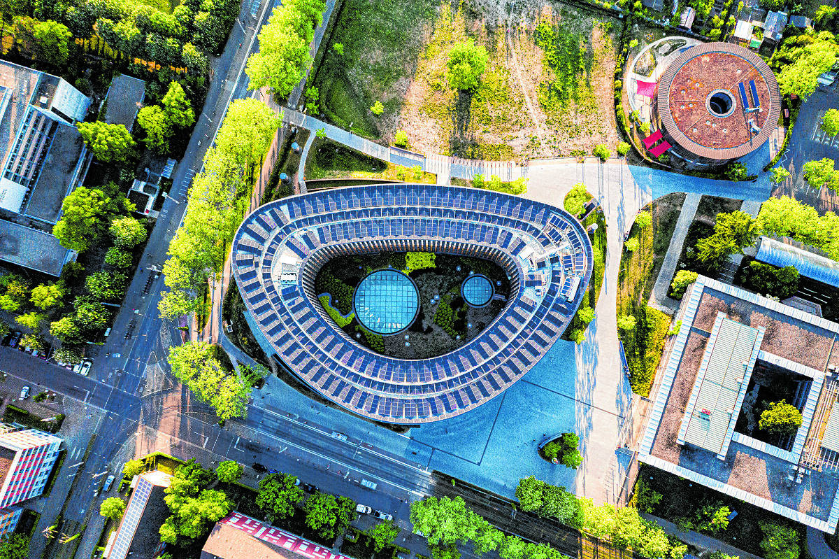 10_freiburg_stuehlinger_rathaus_gb