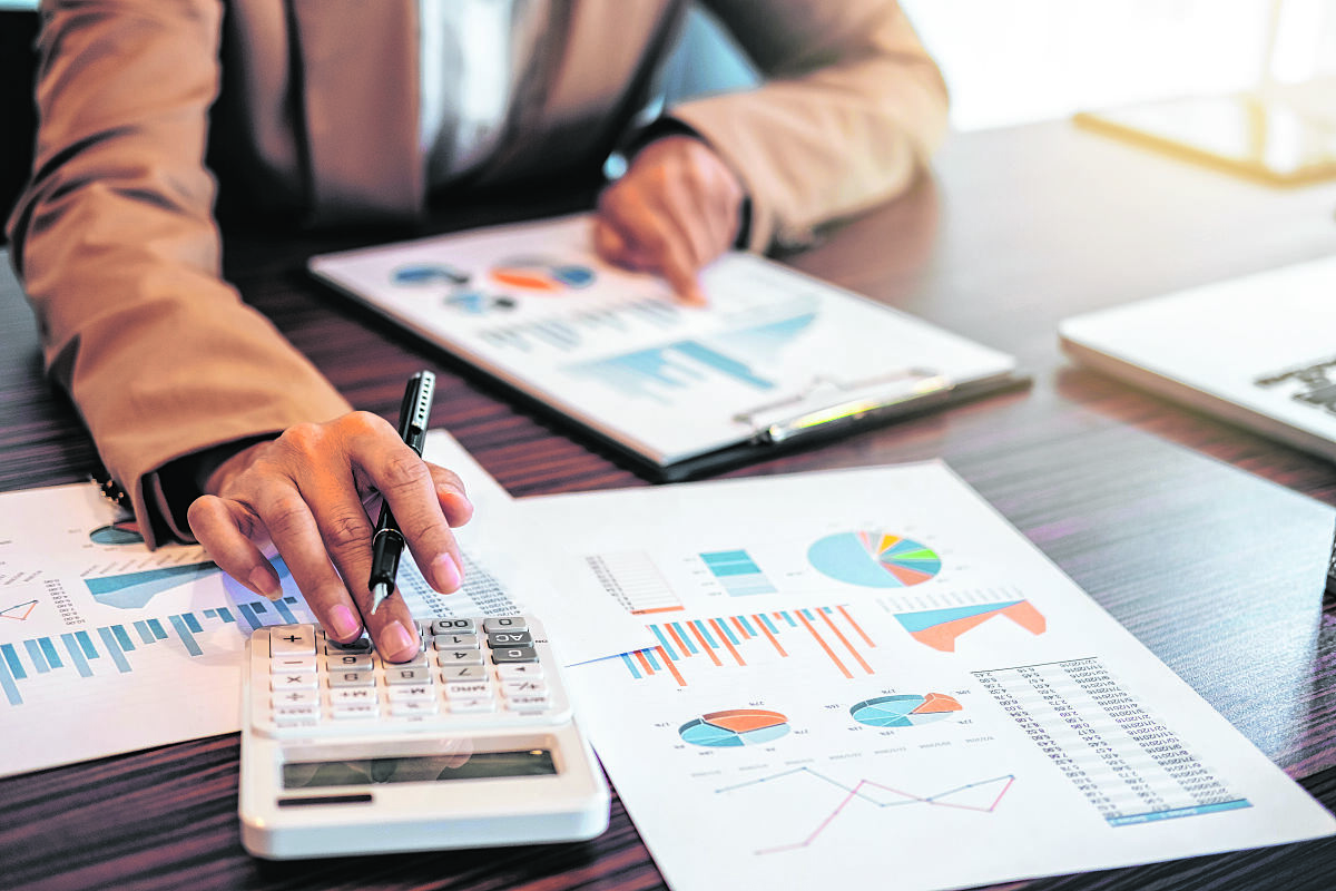 6_7_hutterstock_753656569