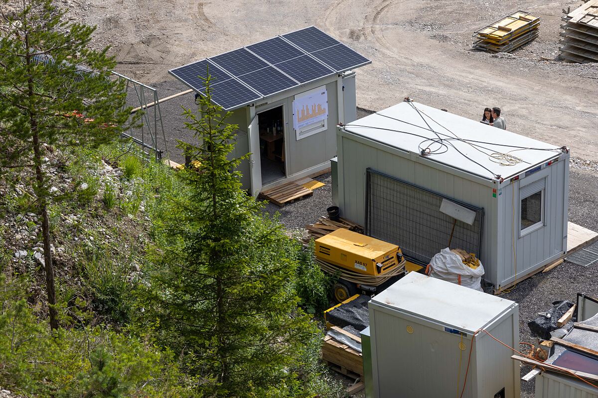 230703_baustelle_lawinendamm_solaranlage_7_mf