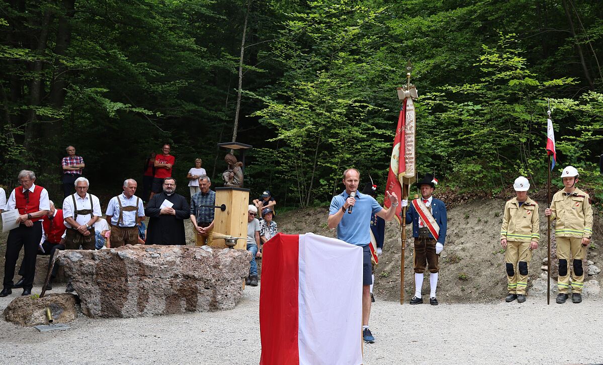 230708_hoettinger_bild_brunnen_fb_3