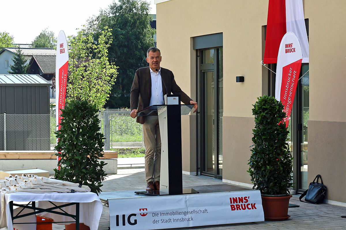 230728_uebergabe_tiergartenstrasse_fb